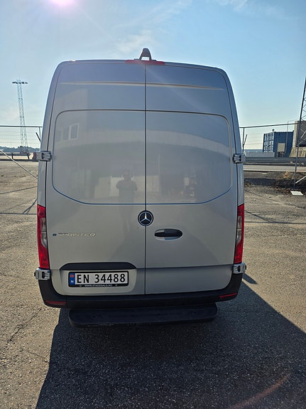 Mercedes-Benz eSprinter 414 3 of 5