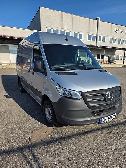 Mercedes-Benz eSprinter 414 4 of 5