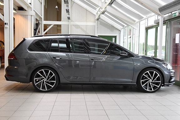 Volkswagen Golf VII 13 of 30