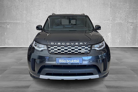 Land Rover Discovery 2 of 16