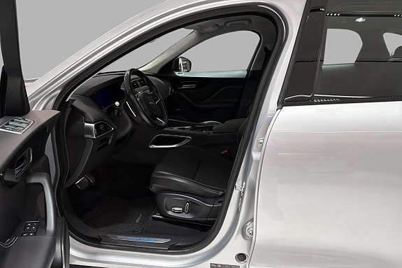 Jaguar F-PACE 5 of 24
