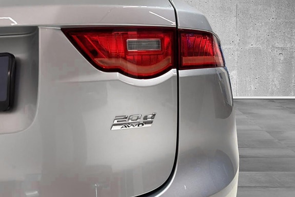Jaguar F-PACE 22 of 24