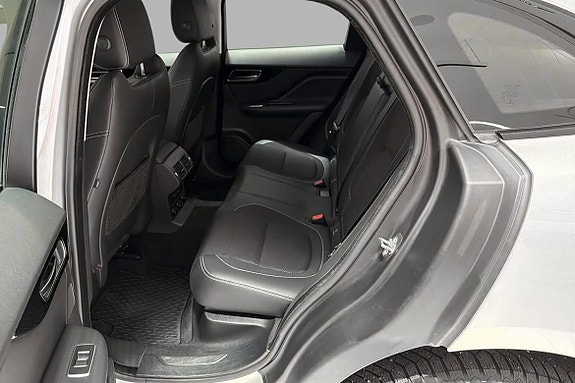 Jaguar F-PACE 6 of 24