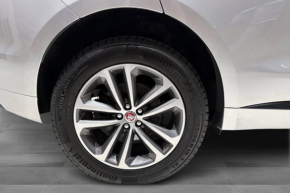Jaguar F-PACE 21 of 24