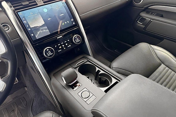 Land Rover Discovery 9 of 25