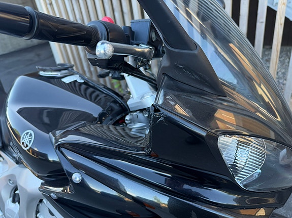 Yamaha FZ-6 FAZER 10 of 14
