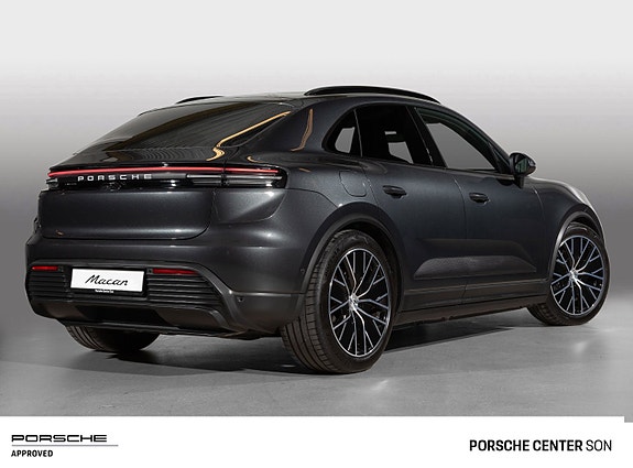 Porsche Macan 3 of 30
