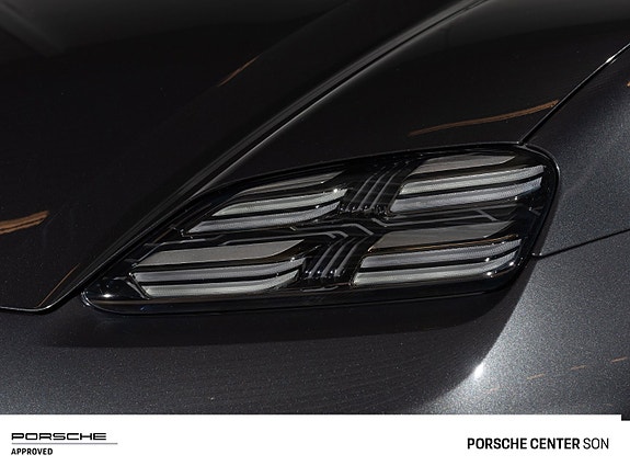Porsche Macan 8 of 30