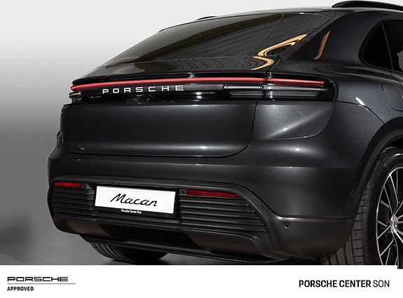 Porsche Macan 11 of 30