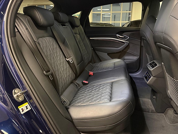 Audi e-tron Sportback 22 of 30