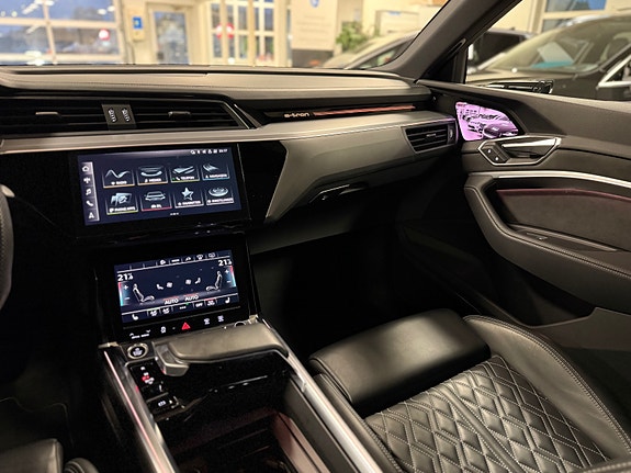 Audi e-tron Sportback 25 of 30