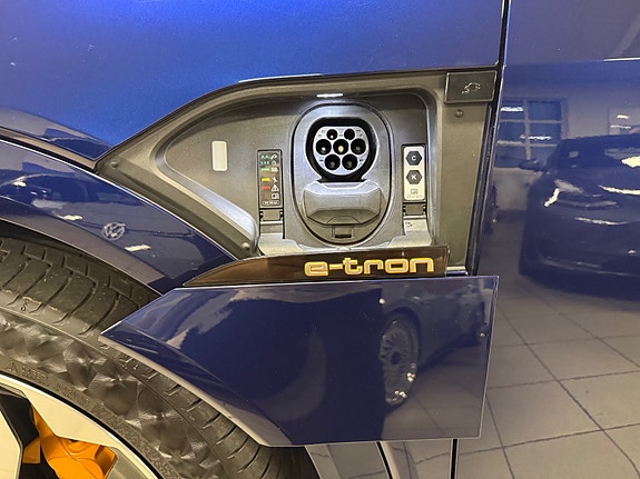 Audi e-tron Sportback 12 of 30