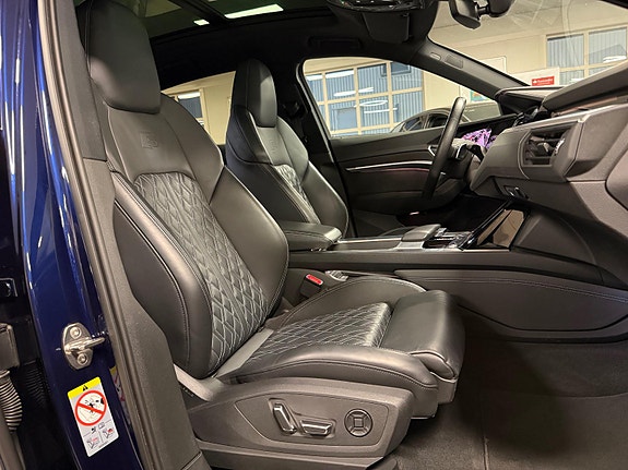 Audi e-tron Sportback 23 of 30