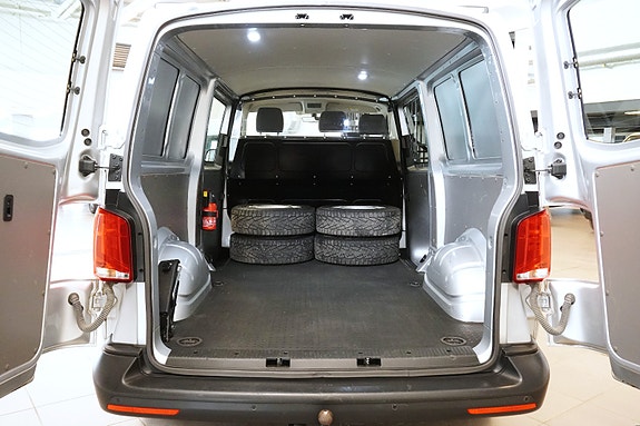 Volkswagen Transporter 27 of 28