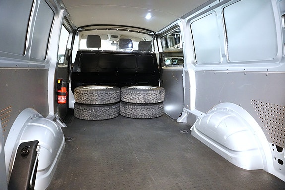 Volkswagen Transporter 28 of 28