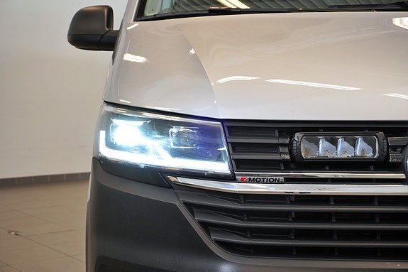 Volkswagen Transporter 3 of 28