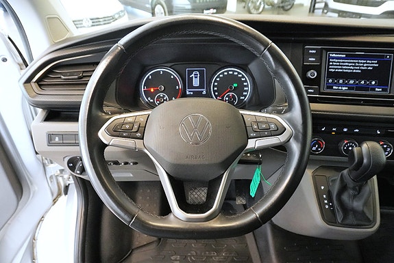 Volkswagen Transporter 13 of 28