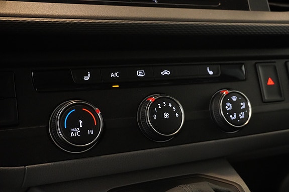 Volkswagen Transporter 18 of 28