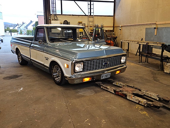 Chevrolet C10 9 of 23