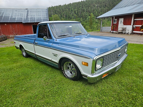 Chevrolet C10 2 of 23