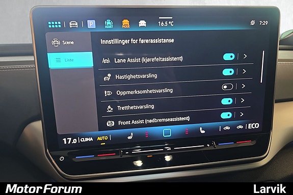 Brukervennlig skjerm med innstillinger for førerassistansesystemer.