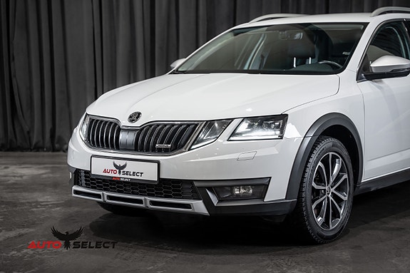 Skoda Octavia Scout 7 of 30