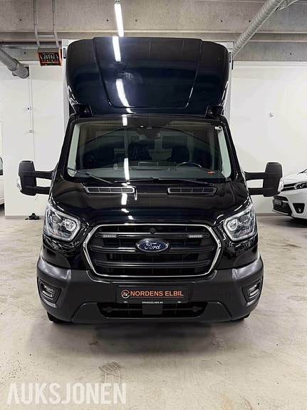 Ford Transit 3 of 5