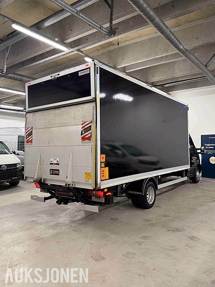 Ford Transit 5 of 5