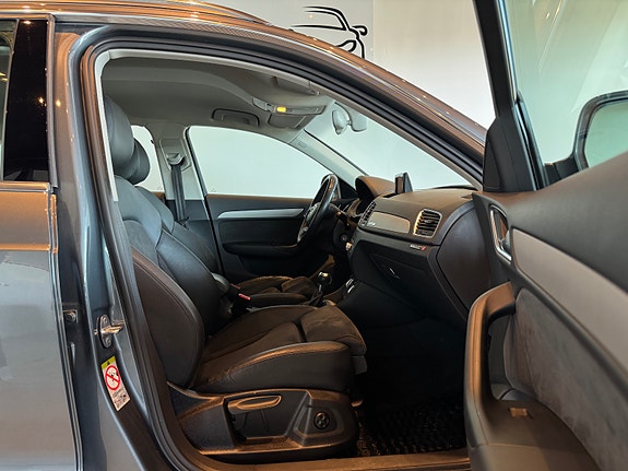 Audi Q3 16 of 30