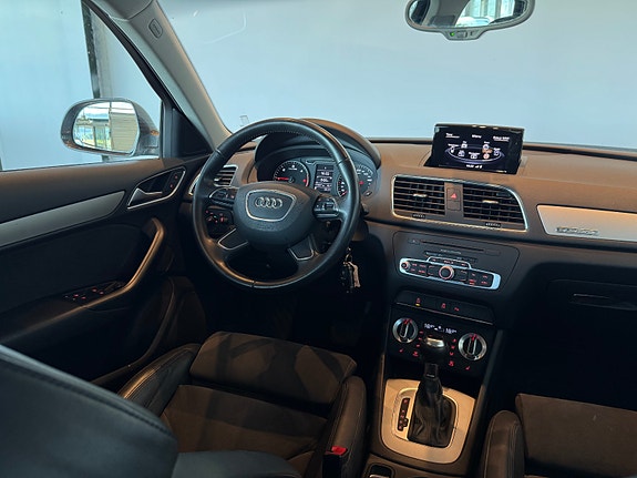 Audi Q3 20 of 30
