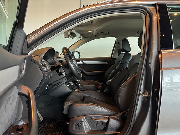 Audi Q3 12 of 30