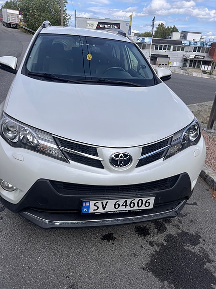 Toyota RAV4 5 of 5