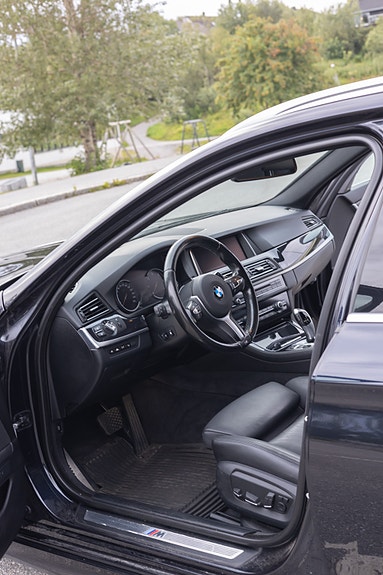 BMW 520d 14 of 19