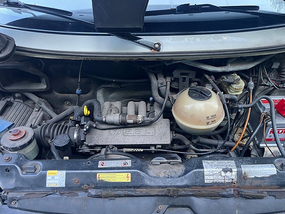Volkswagen Transporter 6 of 19
