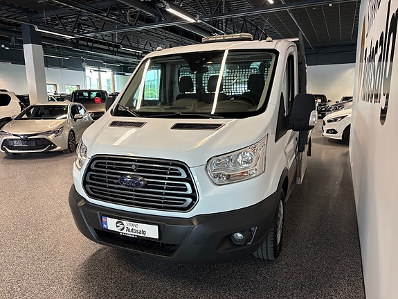 Ford Transit 3 of 12