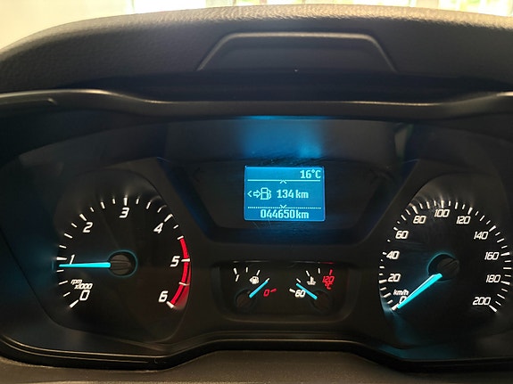 Ford Transit 11 of 12