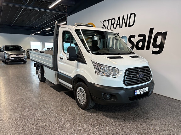 Ford Transit 2 of 12
