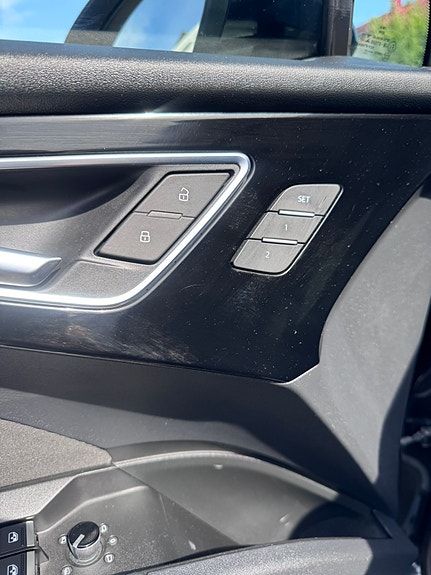 Audi Q4 e-tron 5 of 5