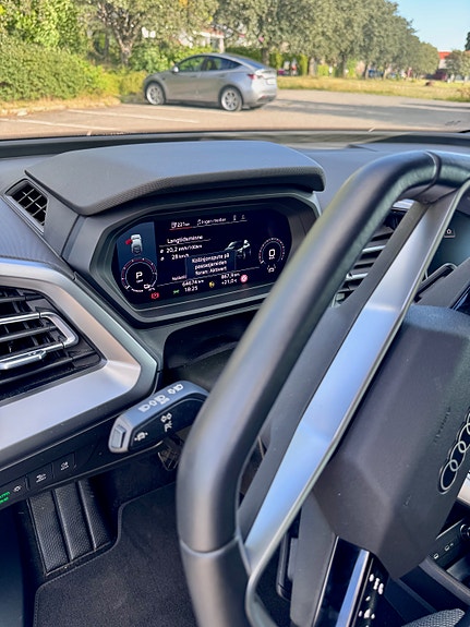 Audi Q4 e-tron 13 of 19