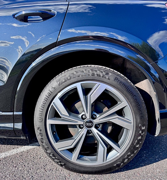 Audi Q4 e-tron 8 of 19