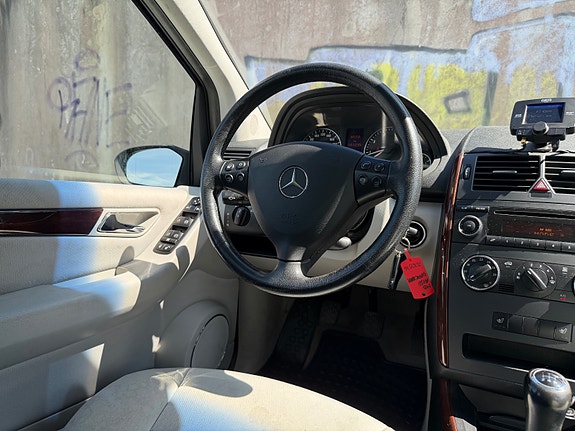 Mercedes-Benz A150 7 of 14