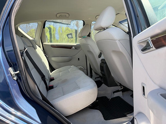 Mercedes-Benz A150 12 of 14