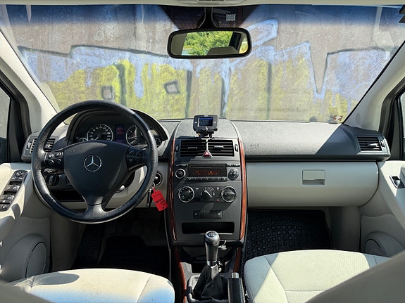 Mercedes-Benz A150 8 of 14