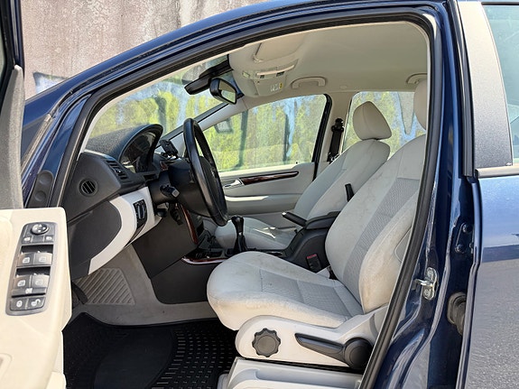 Mercedes-Benz A150 9 of 14