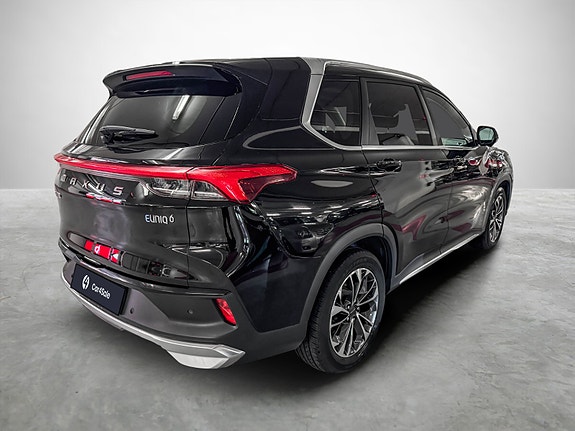 Maxus Euniq 6 5 of 5