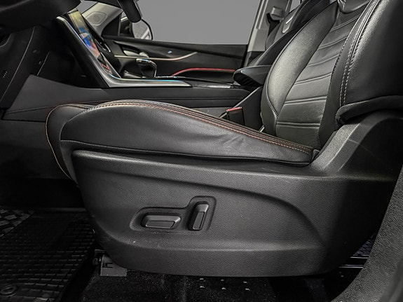 Maxus Euniq 6 11 of 30
