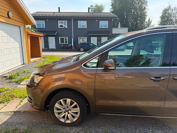 Volkswagen Sharan 3 of 30