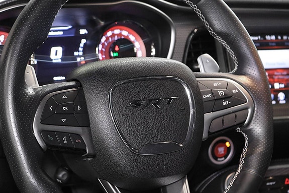 Dodge Challenger 21 of 30