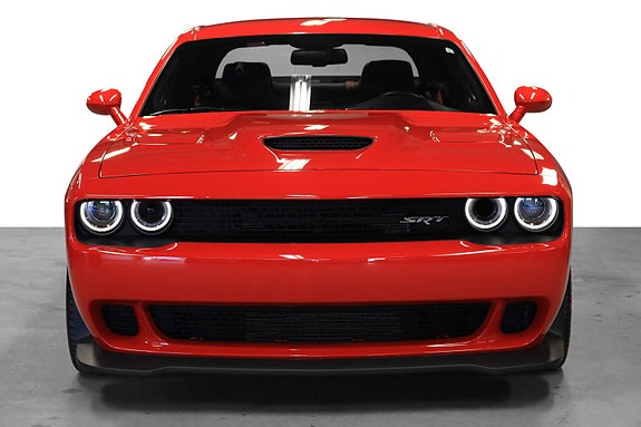 Dodge Challenger 18 of 30