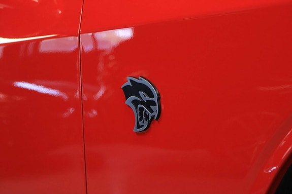 Dodge Challenger 7 of 30